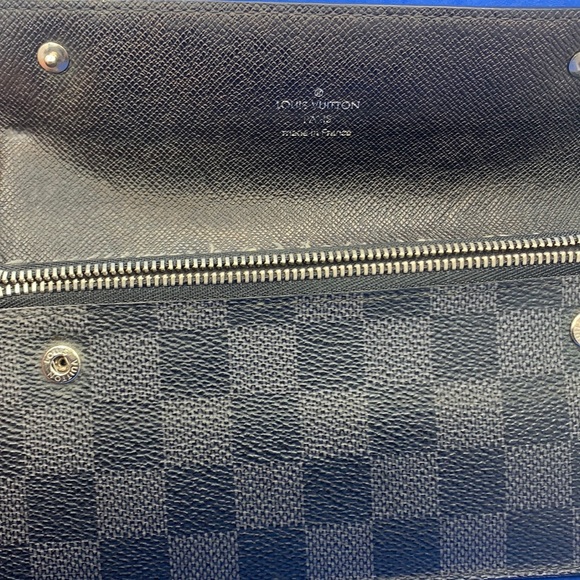 Louis Vuitton Long Portefeuille Accordion Damier Graphite  7.5"L x 3.9"W… - Picture 3 of 15